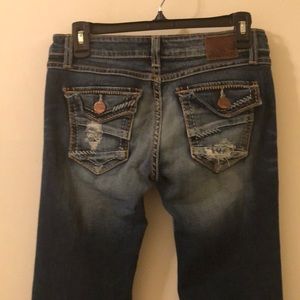 Bke Sabrina jeans. Distressed jeans